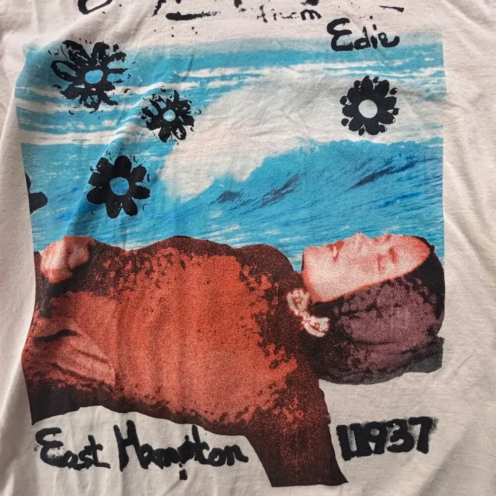 GRAY GARDENS T SHIRT SIZE LARGE BY FEELS SO GOOD